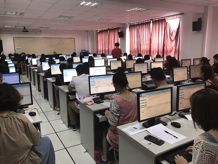 上海2018年中级会计职称考试6.3万人参加