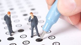 首次报考税务师应该报几科？