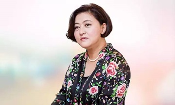 刘强东背后的女人不是奶茶妹 而是这位注册会计师 