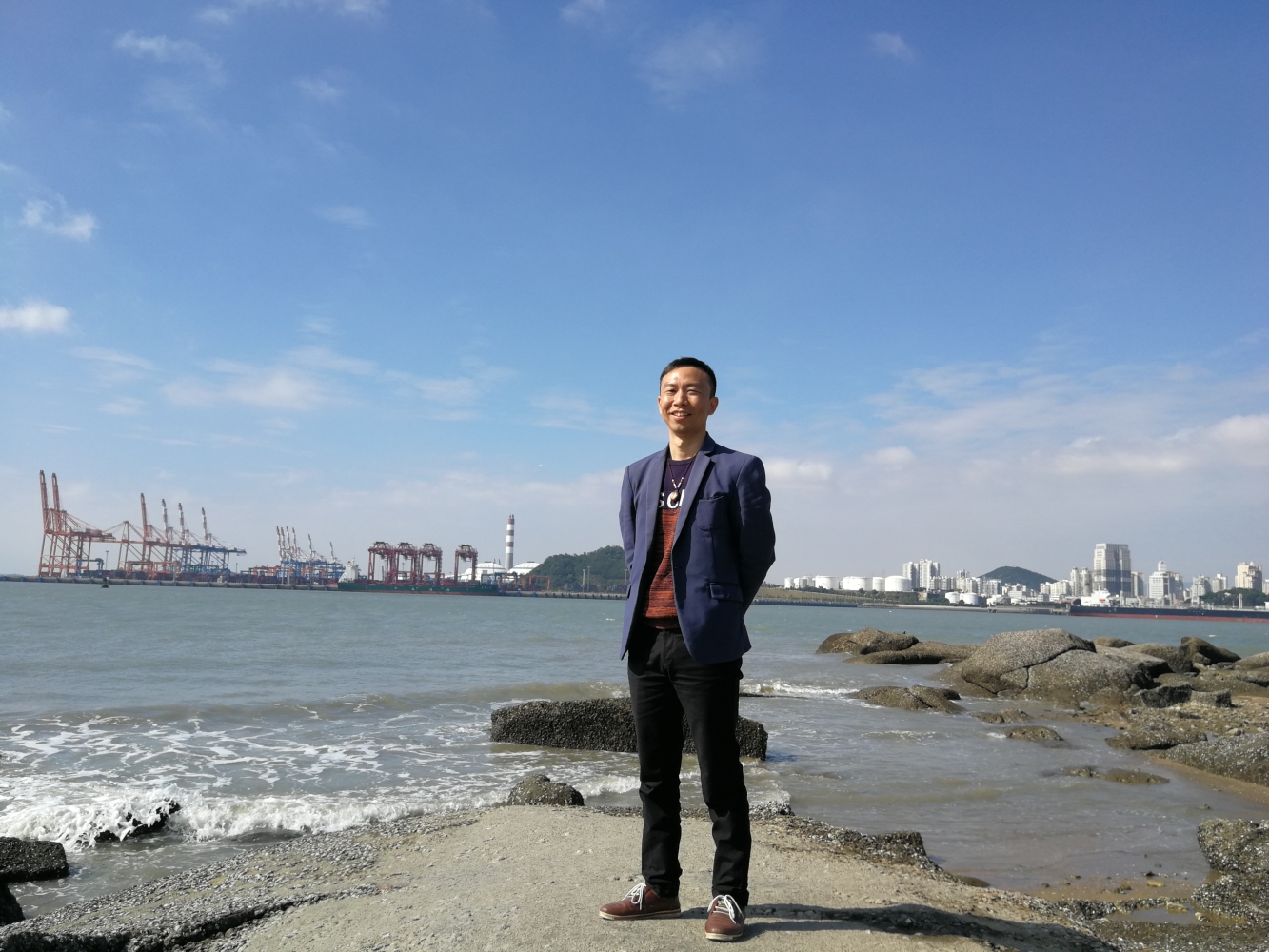 四十不惑 做自己喜欢的事朝着目标努力前进 他成功入职事务所