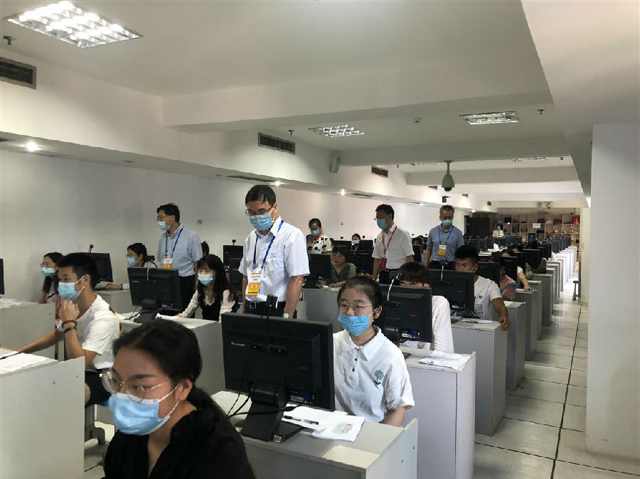江西省财政厅二级巡视员程继强巡视会计专业技术资格考试工作！