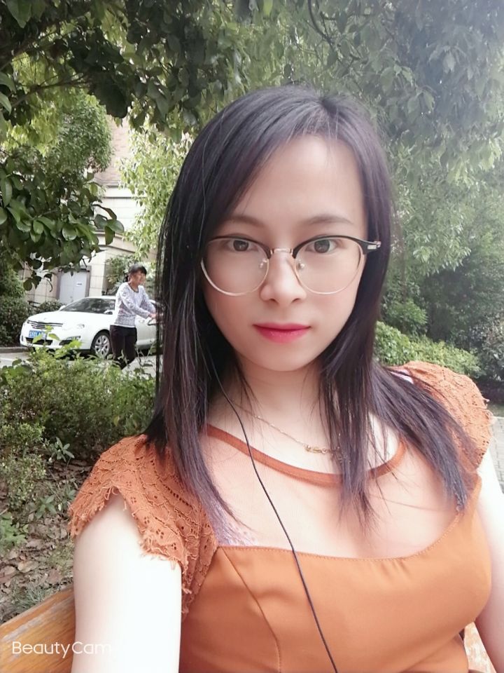 李乐群—生活照