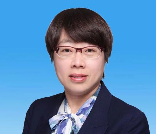 黄宁女士