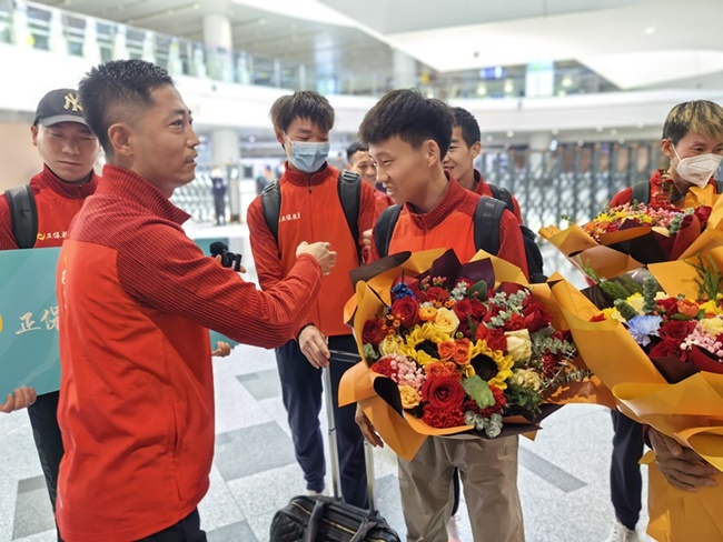 “正保接机家人团”已到达北京大兴国际机场
